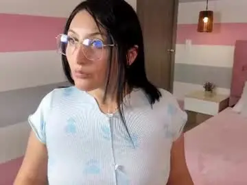 Chaturbate Live Sex Cam of sofia_annie