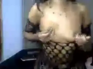 Chaturbate Sex Cam of sexy_pigeon