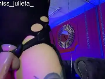 Chaturbate Free Live Porn of julieta_russell
