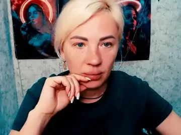 Chaturbate Nude Webcam of alinafrey_