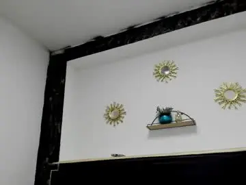 Chaturbate Live Sex Cam of lexie16_
