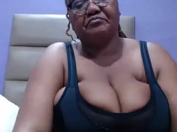 Chaturbate Watch Live Sex Cams of gianttitts