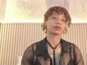 Chaturbate Live Sex of daiana_curly