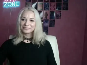 Chaturbate Sex Cam of moonsusanna