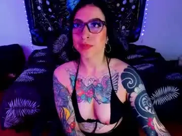 Chaturbate Live Sex Cam of alice666f
