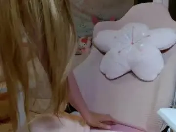 Chaturbate Live Sex Cam of mistymystic