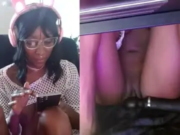 Chaturbate Live Porn of alys_at_college