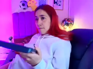Chaturbate Live Sex Cam of celestee15_