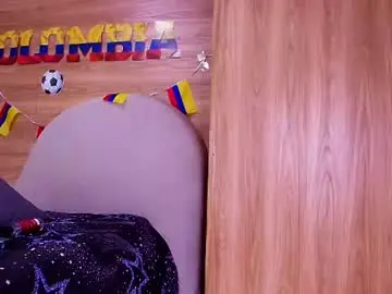 Chaturbate Adult Webcams of kiaralopez_