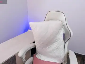 Chaturbate Nude Webcam of luna_rose10