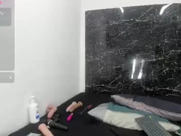 Chaturbate Live Sex Cam of bora_lajuana