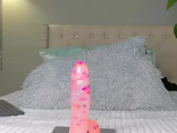 Chaturbate Live Sex Cam of michele_rooss00