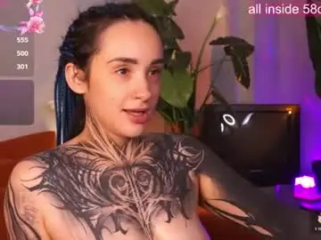 Chaturbate Live Sex Cam of evarabbit