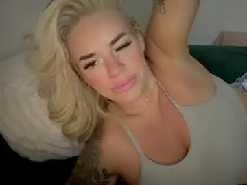 Chaturbate Adult Webcams of lunadaddysgirl