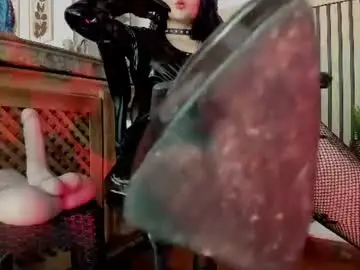 Chaturbate Free Porn Cam of madame_ibby