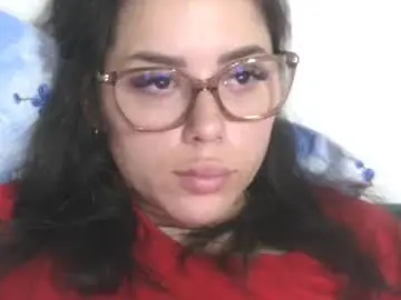 Chaturbate Live Sex Cam of prettyjulliette