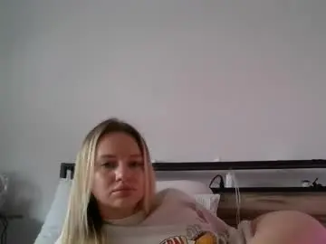 Chaturbate Free Porn Cam of moon_light_girl