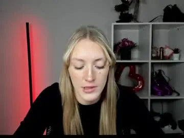 Chaturbate Free Live Porn of evelynblond