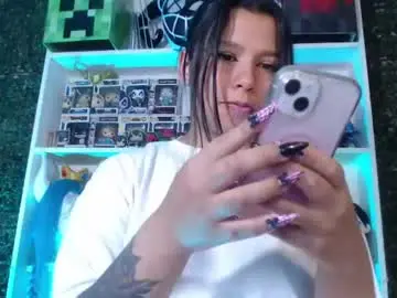 Chaturbate Watch Live Sex Cams of evybubbles_