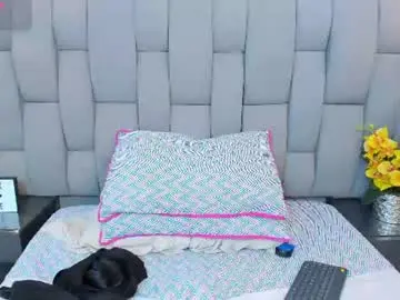 Chaturbate Best live sex cam show of kloewatson22