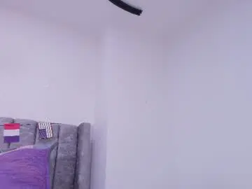Chaturbate Watch Live Sex Cams of rubi_hops