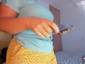 Chaturbate Best live sex cam show of iriss_25