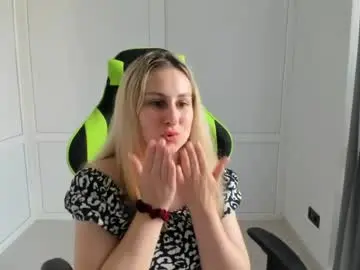 Chaturbate Best live sex cam show of julia_sunshinee