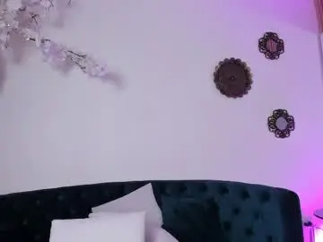 Chaturbate Live Sex Cam of ambarbrownn_