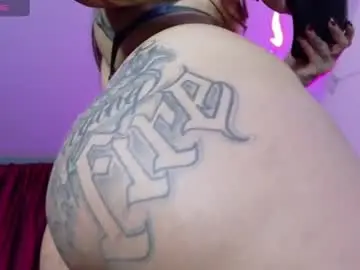 Chaturbate Live Sex Cam of maddilust