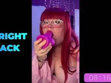 Chaturbate Best live sex cam show of sweetkiitty3