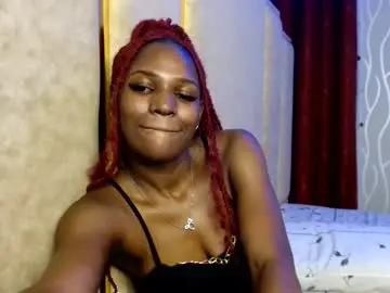Chaturbate Live Sex Cam of raven_luxe
