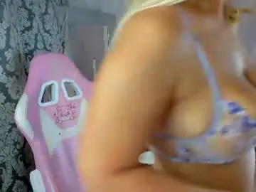 Chaturbate Live Sex Cam of mariel_lie