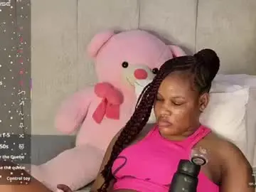 Chaturbate Live Sex Cam of shugacubee