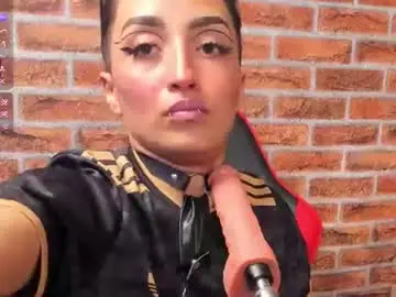 Chaturbate Best live sex cam show of lunaixmoon_