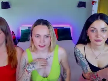 Chaturbate Live Sex Cam of ashley_crashly