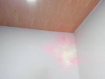 Chaturbate Free Porn Cam of cristall_sweett0