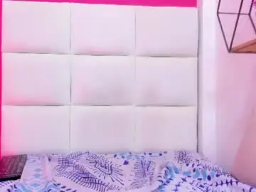 Chaturbate Sex Cam of katecurvy_hot69