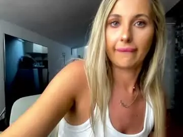 Chaturbate Live Sex of amyroberta92