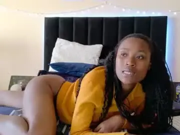 Chaturbate Live Sex Cam of chloechrome