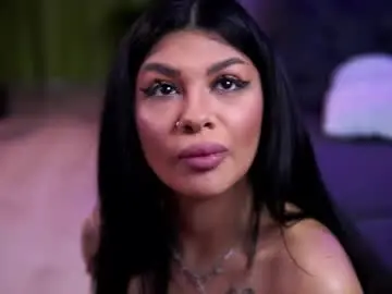 Chaturbate Live Sex Cam of spicyleila