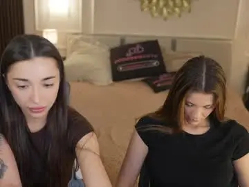 Chaturbate Watch Live Sex Cams of kira0541