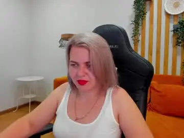 Chaturbate Best live sex cam show of adeleravelle