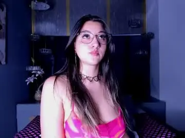 Chaturbate Watch Live Sex Cams of miila_18