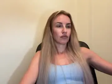 Chaturbate Live Sex Cam of nyxelia_