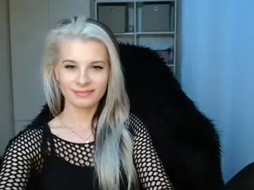 Chaturbate Sex Cam of kristineamore