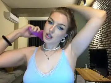 Chaturbate Live Sex Cam of hi_lina