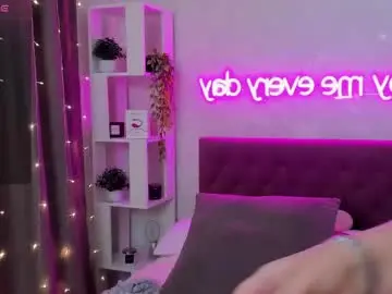 Chaturbate Live Sex Cam of katyaneilson