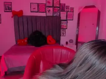 Chaturbate Live Porn of baby_moon_18