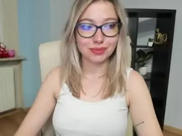 Chaturbate Sex Chat of heidi_pleasure
