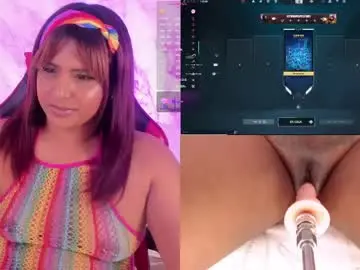 Chaturbate Watch Live Sex Cams of nikolebaker